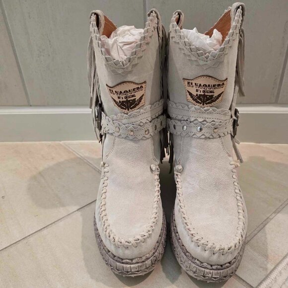 EL VAQUERO Arya Silverstone Ghost Wedge Moccasin Boots - Picture 8 of 16